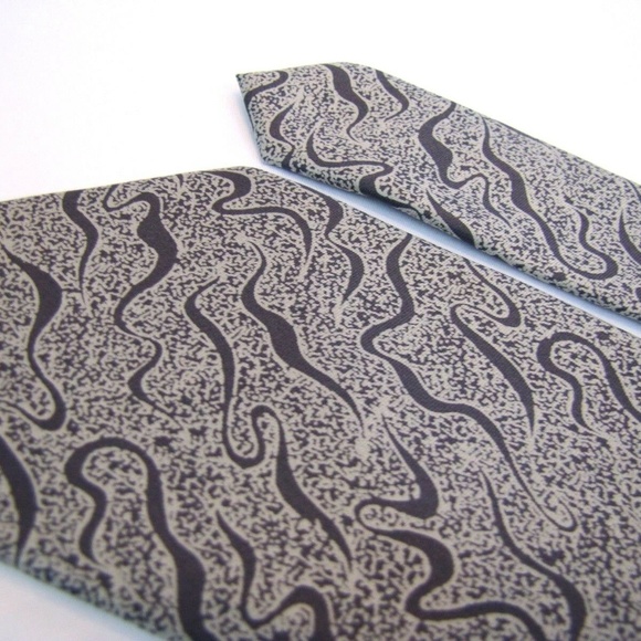 Vtg GIORGIO ARMANI Tie Gray Memphis Modern Wild - Picture 3 of 7